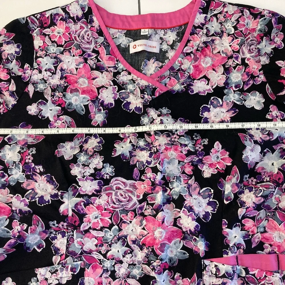 SCRUB TOP - Picture 3 of 4